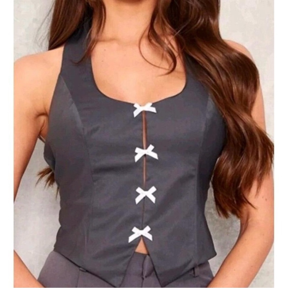 PrettyLittleThing Gray Sleeveless Bustier Tank Top